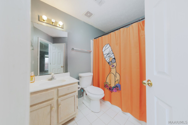 5905 FREESTONE Place