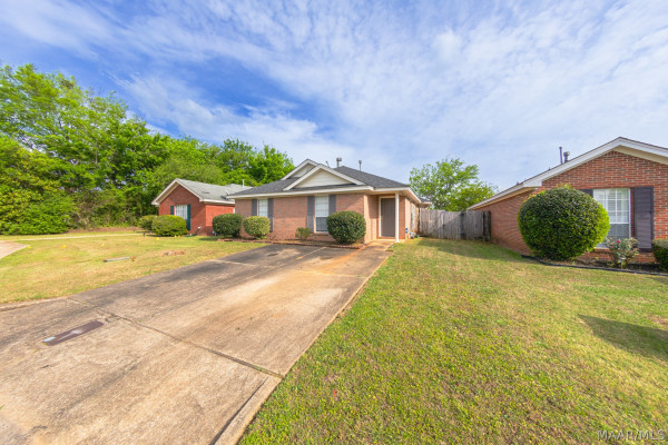 5905 FREESTONE Place