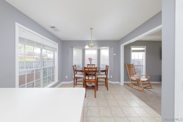 5905 FREESTONE Place