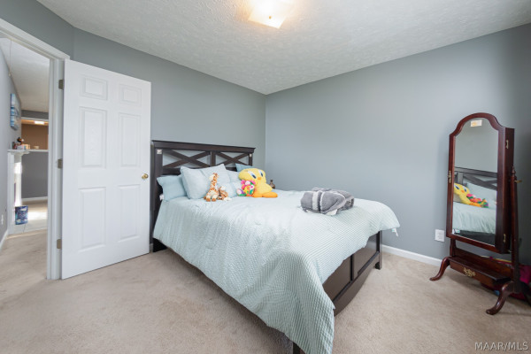 5905 FREESTONE Place