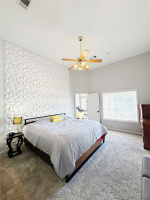 2655 Queens Hollow Court