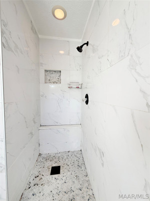 2655 Queens Hollow Court