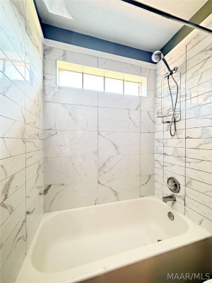 2655 Queens Hollow Court