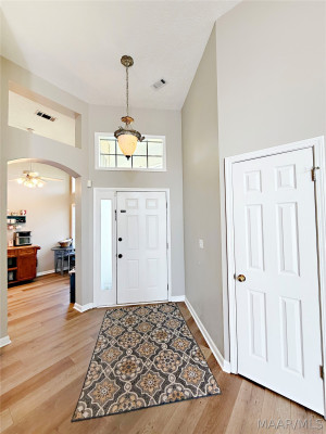 2655 Queens Hollow Court