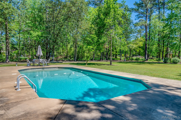 4250 MILLWOOD Lane