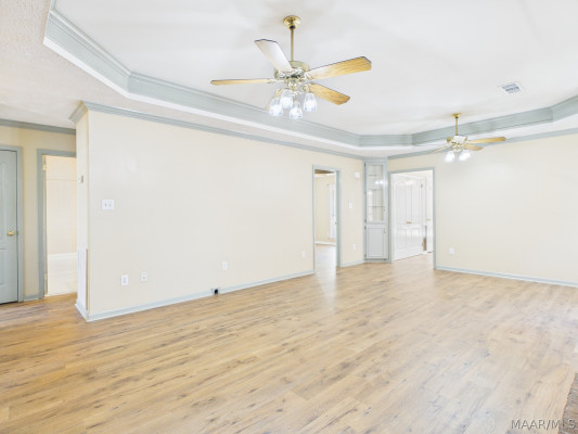 606 Sheila Boulevard