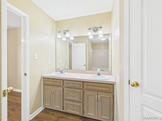 606 Sheila Boulevard