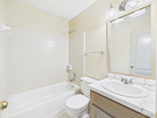 606 Sheila Boulevard