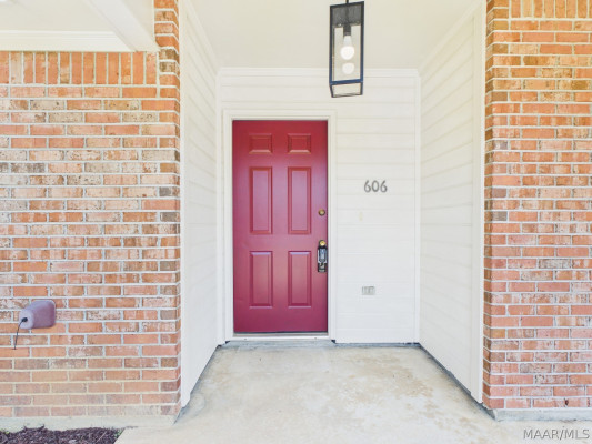 606 Sheila Boulevard