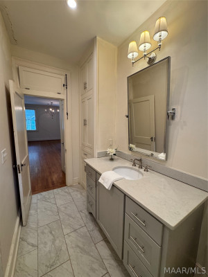 3356 Cloverdale Road