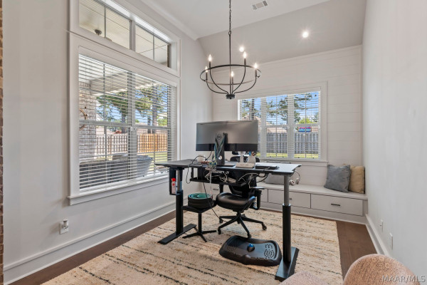 9210 Crescent Lodge Drive