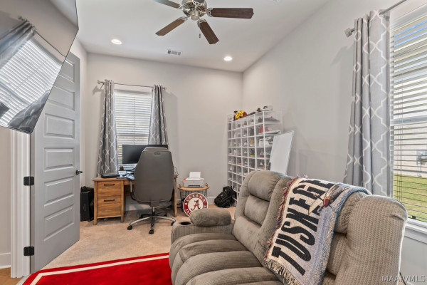 9210 Crescent Lodge Drive