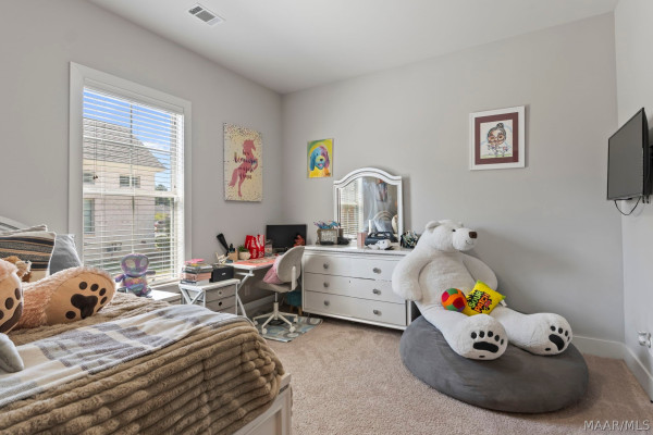 9210 Crescent Lodge Drive