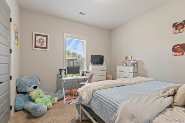 9210 Crescent Lodge Drive