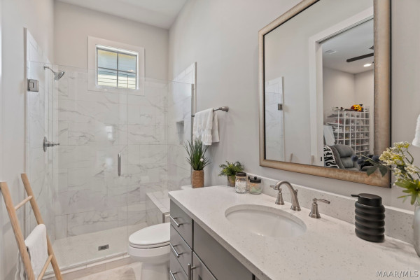 9210 Crescent Lodge Drive