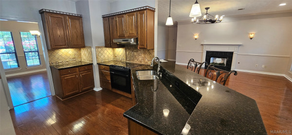 670 Thousand Oaks Drive