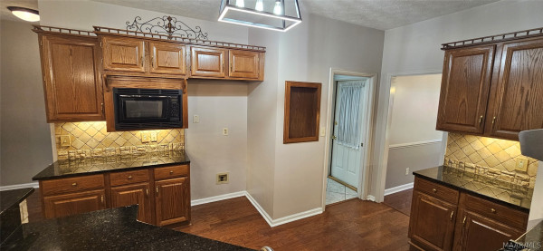 670 Thousand Oaks Drive
