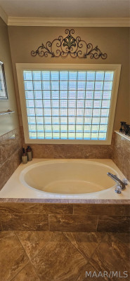 670 Thousand Oaks Drive