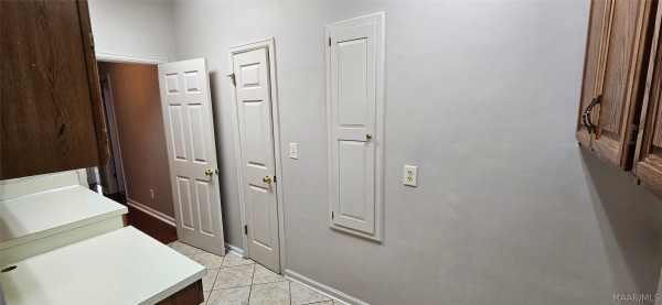 670 Thousand Oaks Drive