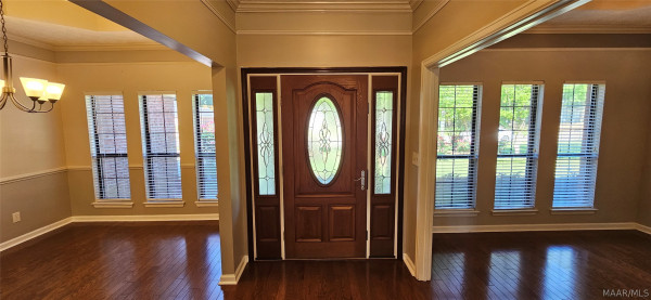 670 Thousand Oaks Drive