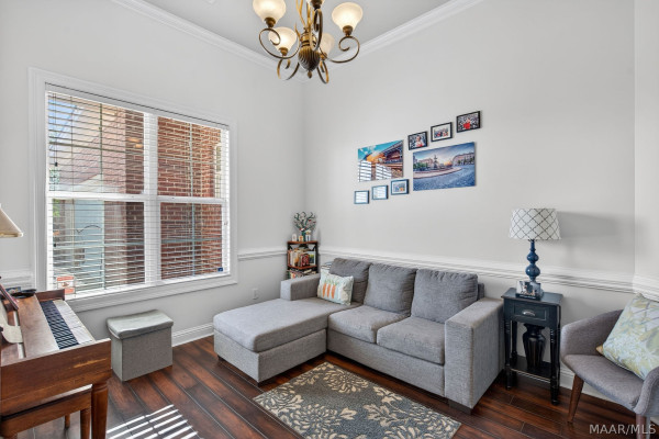 9206 Whispine Court