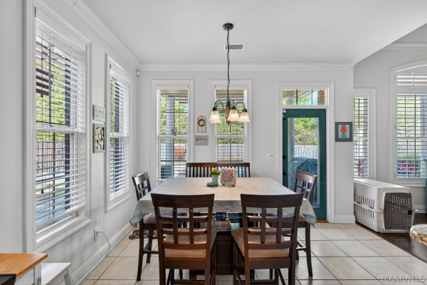 9206 Whispine Court