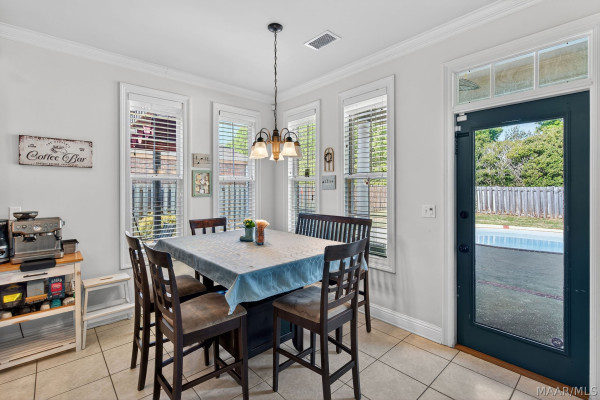 9206 Whispine Court