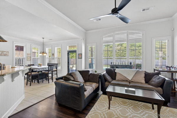 9206 Whispine Court