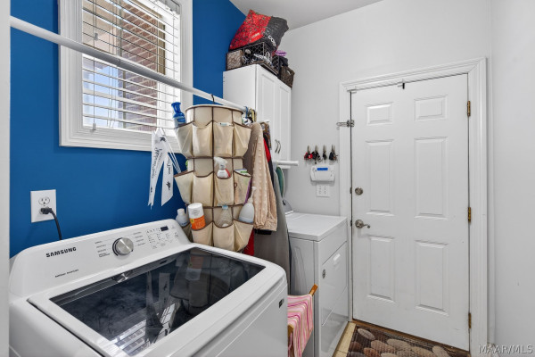 9206 Whispine Court
