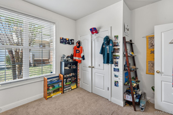 9206 Whispine Court