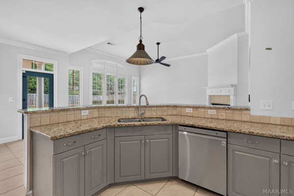 9206 Whispine Court