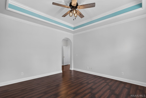 9206 Whispine Court