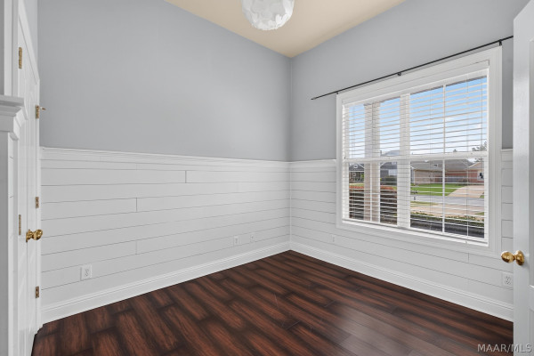 9206 Whispine Court