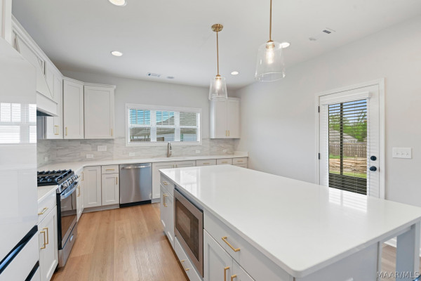 9520 Dakota Drive