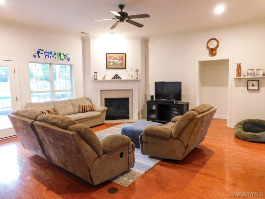 8407 Vintage Way