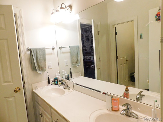 8407 Vintage Way