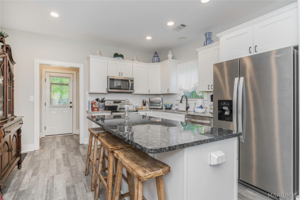 907 Micanopy Street