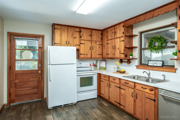 3481 BILTMORE Avenue