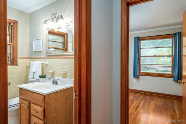 3481 BILTMORE Avenue