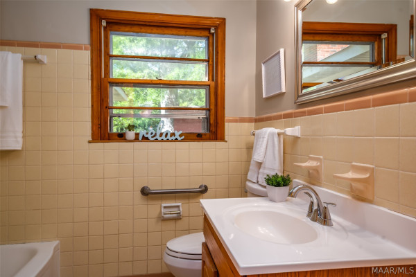 3481 BILTMORE Avenue