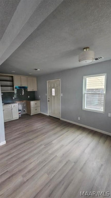 142 W Michigan Avenue