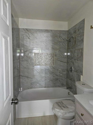 142 W Michigan Avenue