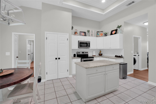 1375 Emerald Mountain Parkway