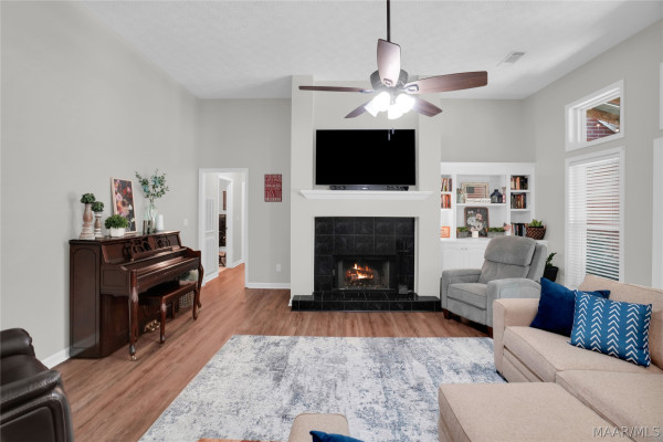 1375 Emerald Mountain Parkway