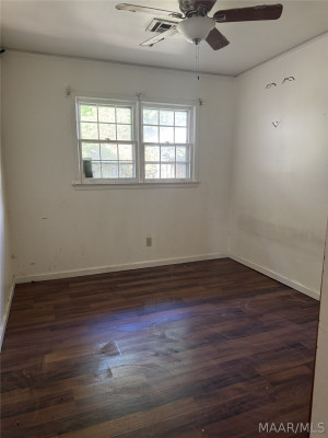 415 W Wilding Drive