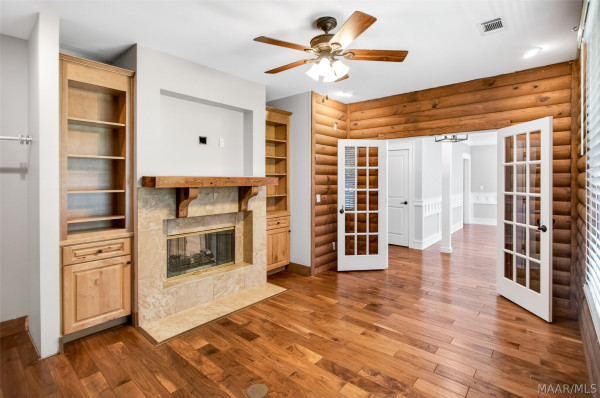 291 MOORE Drive
