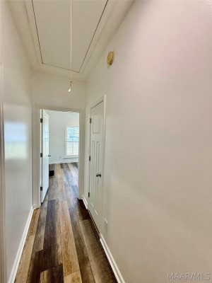 606 Vintage Way