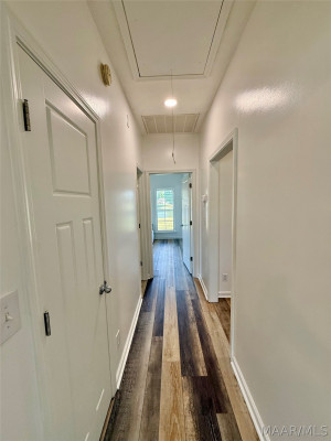 606 Vintage Way