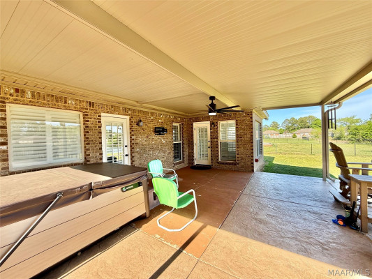 606 Vintage Way