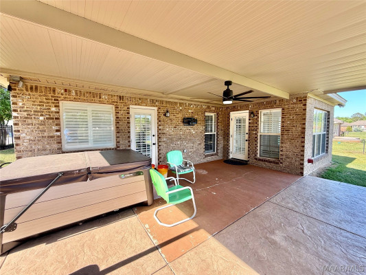 606 Vintage Way